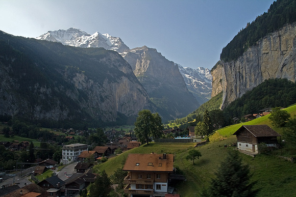 Morning, and on our way down to the valley, and over to Grindelwald.